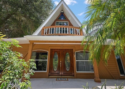 507 Lakeshore Drive - Photo 1