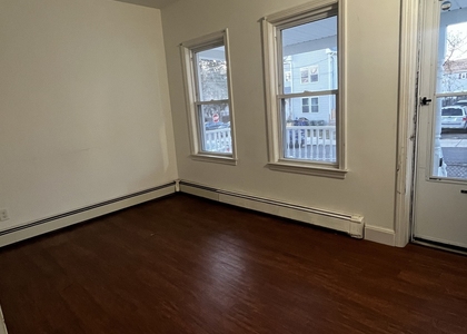 109-111 Park Terrace - Photo 1