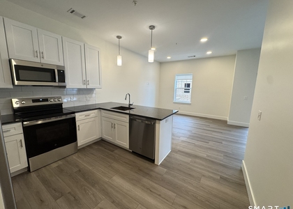 414 Berlin Turnpike - Photo 1