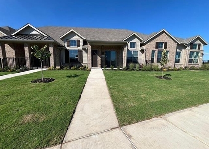 2824 Applewood Way - Photo 1