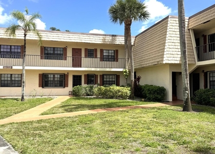 4121 Oak Terrace Drive - Photo 1