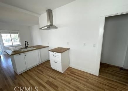 1344 E 43rd Pl - Photo 1