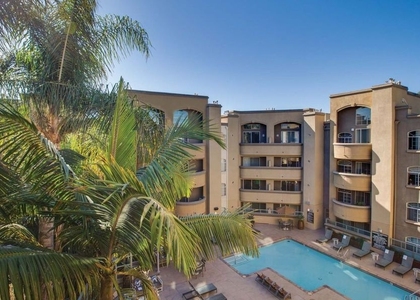 7660 Beverly Boulevard - Photo 1