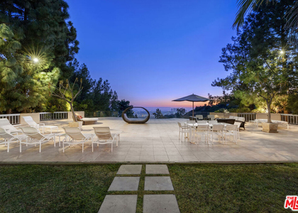 510 Leslie Lane - Photo 1