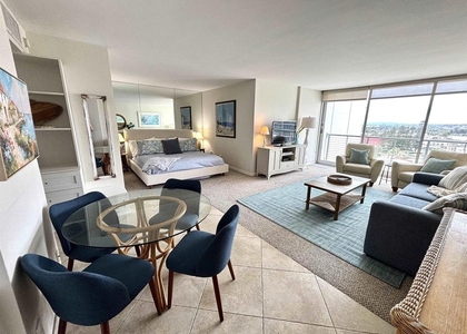1720 Avenida Del Mundo - Photo 1
