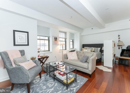 219 S 18th Street - Photo 1