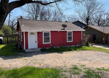 1041 Lott Ave - Photo 1