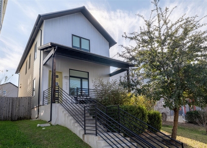 6021 Seville Dr - Photo 1