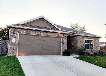 300 Bright Star Ln - Photo 1