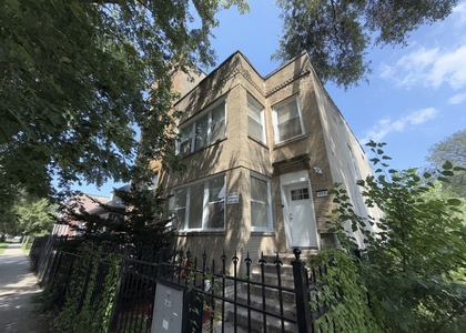 411 N Hamlin Avenue - Photo 1