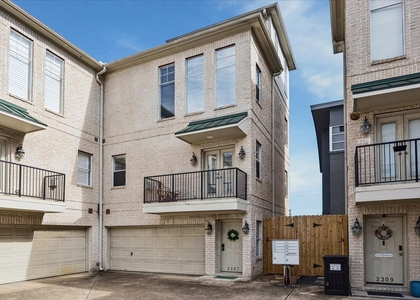 2207 Austin Street - Photo 1