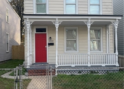 2209 Fairmount Avenue - Photo 1