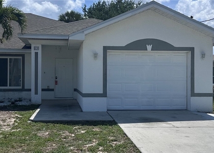 213 Se 24th Avenue - Photo 1