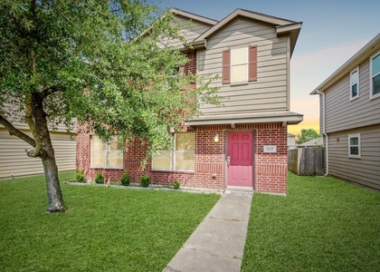 1223 Grassy View Drive - Photo 1