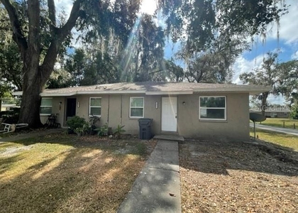2415 Idlewild Street - Photo 1