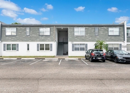 1000 S Semoran Boulevard - Photo 1