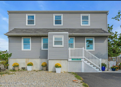 1510r Bay Boulevard - Photo 1