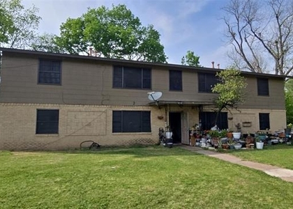 400 Oak Drive - Photo 1