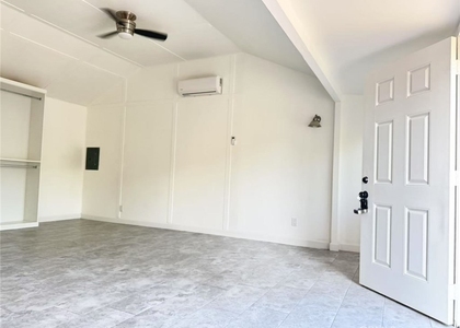 3233 E Cameron Avenue - Photo 1