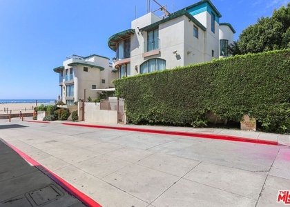 11 Marine Terrace - Photo 1