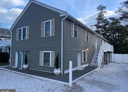 112 Houston Street - Photo 1