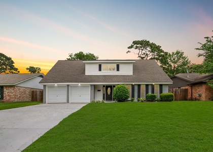 14527 Duncannon Drive - Photo 1