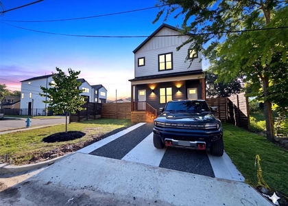 1002 E 33rd Street - Photo 1