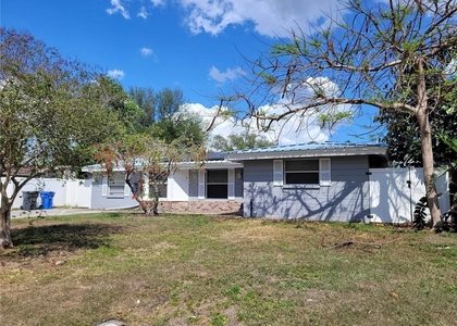 7807 N Matanzas Avenue - Photo 1