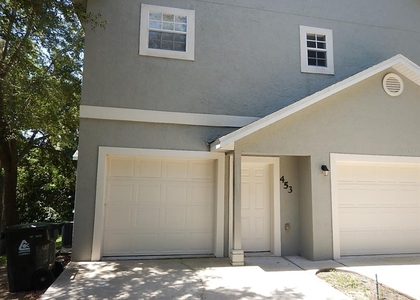 453 W Desoto Street - Photo 1