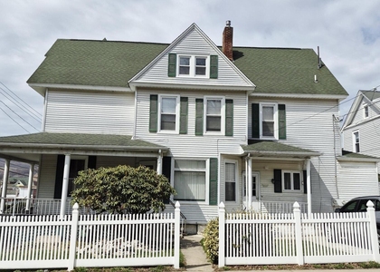109 Salem Avenue - Photo 1