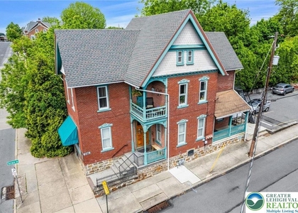 146 W Broad Street - Photo 1