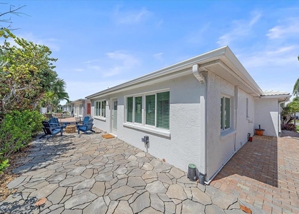914 Spanish Drive S - Photo 1