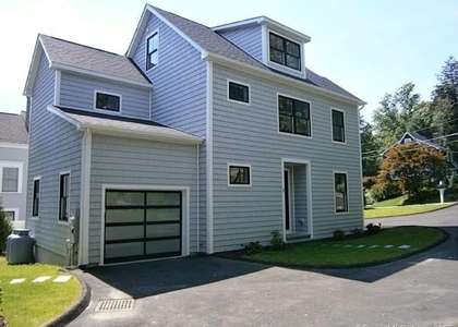 70 Seminary Street - Photo 1