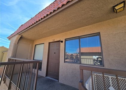 4300 N Lamont Street - Photo 1