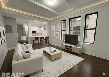 200 West 58th Street - Photo 1
