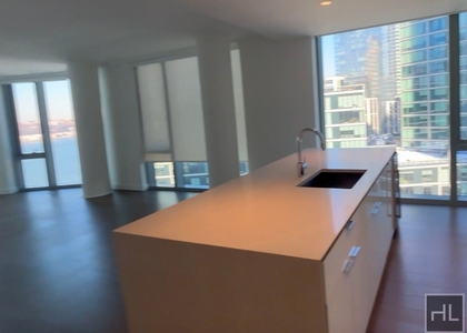 Riverside Boulevard - Photo 1