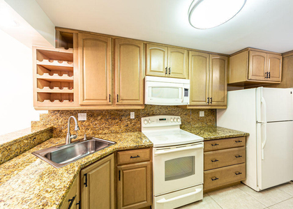 6 Royal Palm Way - Photo 1