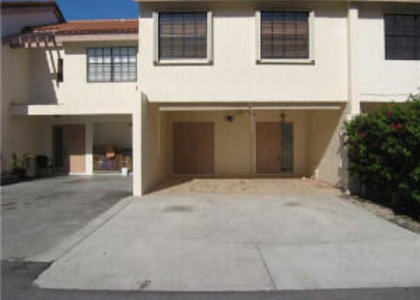 243 Nw 45th Avenue - Photo 1