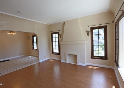 126 S Olive Avenue - Photo 1