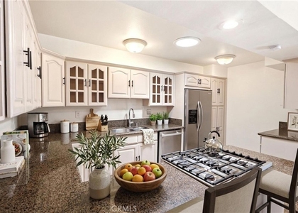 524 E Ghent - Photo 1