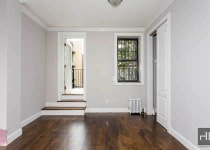 Tenth Avenue/W 47th St, Avail  - Photo 1