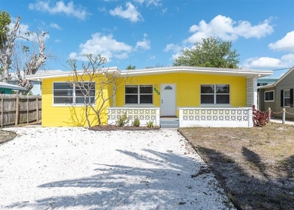 333 72nd Avenue - Photo 1