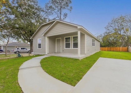 5824 Glen Lee Drive - Photo 1