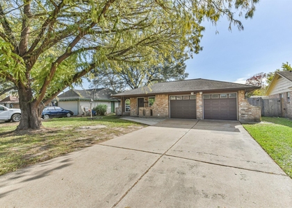 7623 Yellow Pine Drive - Photo 1