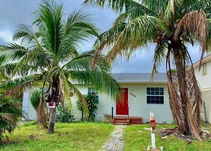 1425 W 30th Street - Photo 1