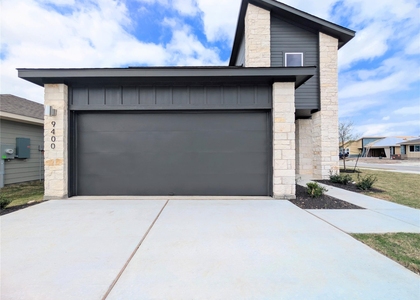 9400 Oxbow Strap Dr - Photo 1