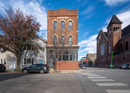 1400 W Chestnut Street - Photo 1