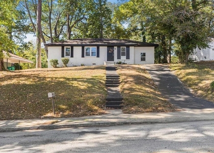 2905 Gresham Road - Photo 1