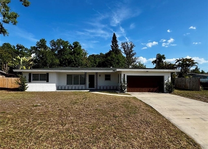 2624 Sunnybrook Drive - Photo 1