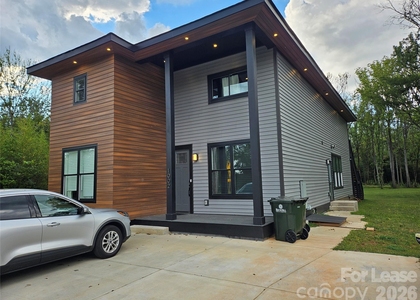 1002 Crawford Road - Photo 1